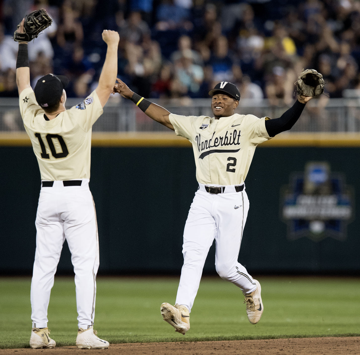 College World Series Championship, 6.26